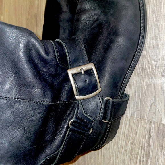 Alberto Fermani Suede Moto Boots - Picture 2 of 5